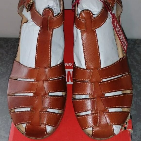 New without box Pikolinos Canarias W8W-1873 Brick Leather  Pikolinos Canarias W8W-1873 Brick Leather Sandals Sz 40 EU